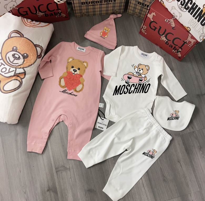 Moschino sz52 66 73 80 85 90 156